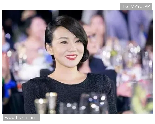 姚晨：从中国足球场到国际舞台的男足球星成长历程与精彩瞬间高清呈现